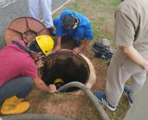 Sedot WC summareconbekasi Murah summarecon bekasi